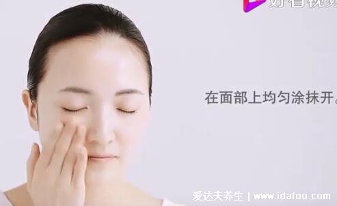 精华液的正确使用方法,注意正确使用的三个步骤(附步骤视频)