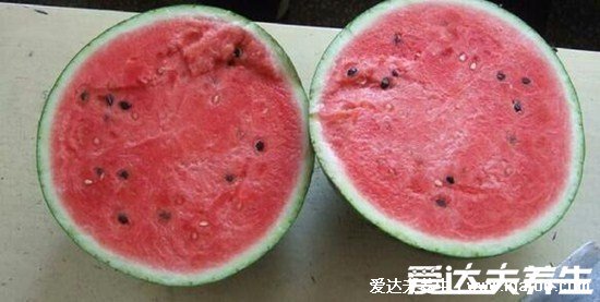 经期减肥法最快方法,不可节食不可剧烈运动(伤身体)