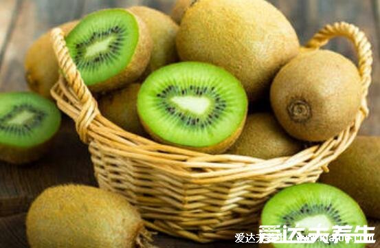 癌细胞最怕什么食物，芦笋修复变异癌细胞/大蒜防胃癌(5种食物) 