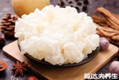 白木耳的功效与作用，美容护肤/排毒护肝/防癌抗癌/润肠通便