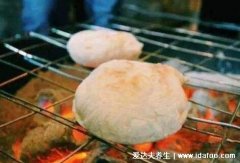 糍粑怎么吃，可火烤糍粑/煎红糖糍粑/辣酱糍