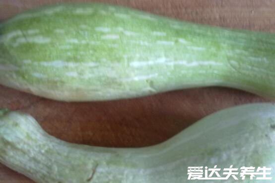 方瓜是南瓜吗,方瓜和南瓜的区别图片(外观/营养成分皆不相同)