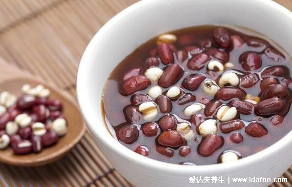 红豆与赤小豆的区别,红豆圆/赤小豆是长条(红豆薏米水用赤小豆)