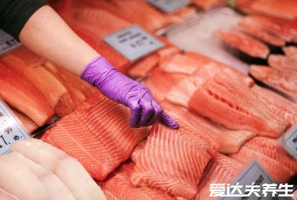 虹鳟鱼和三文鱼的区别，肉质口感/外观/价格有很大区别