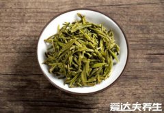狗肉不能和什么一起吃，茶叶/大蒜/鲤鱼/绿