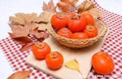 口腔溃疡最怕3种水果，梨子/苹果/柿子治溃