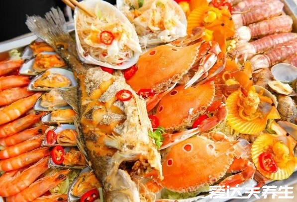 柿子不能和什么食物一起吃,与海鲜/红薯等食物同食容易形成胃柿石