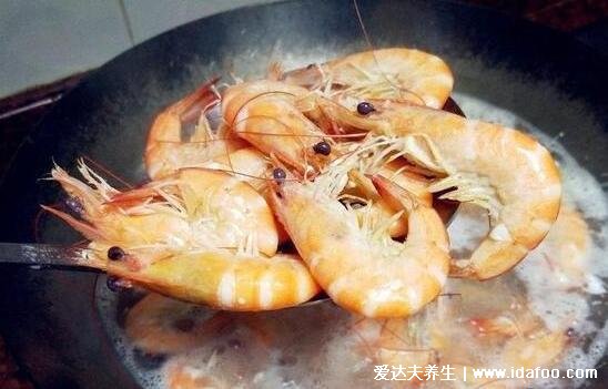 虾煮几分钟就熟了,一般5分钟/小虾时间短(虾和7种食物不能一起吃)