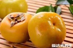 柿饼怎么做的方法家庭做法，挑选/去皮/晾晒