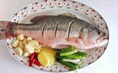 四种人不能吃鲈鱼,皮肤病/结核病/肝硬化
