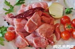 虾和7种食物不能一起吃，和猪肉/鸡肉同食会