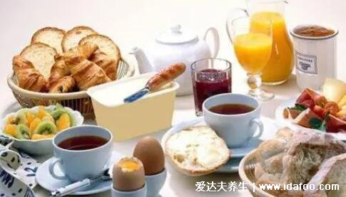 血糖高最怕三种早餐,白米粥/油条/面包升血糖(糖尿病人食谱)