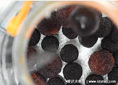 杨梅酒的制作方法步骤,泡/杀菌/铺/密封杨梅四个步骤(视频做法)