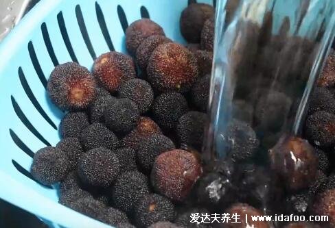 杨梅酒的制作方法步骤,泡/杀菌/铺/密封杨梅四个步骤(视频做法)