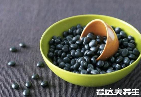 醋泡黑豆治疗白头发,四步还你自然黑发