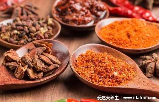 胆囊炎最怕的5种食物，最怕高胆固醇脂肪食物(过烫过冷诱发疼痛)