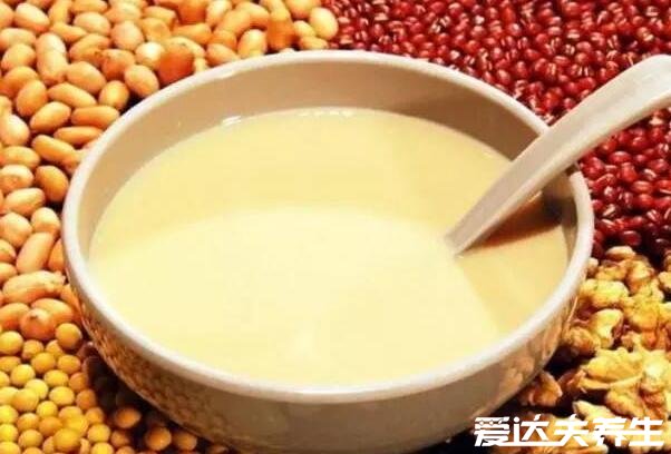 豆浆和鸡蛋能一起吃吗,豆浆和鸡蛋都是熟的才能一起吃