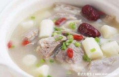 炖羊肉汤三放三不放，需冷水浸泡炖到最后