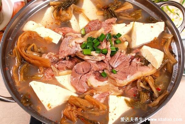 狗肉不能和什么一起吃，和绿豆同食会把胃撑大几倍有生命危险