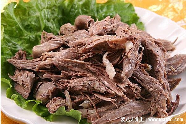 狗肉不能和什么一起吃，和绿豆同食会把胃撑大几倍有生命危险