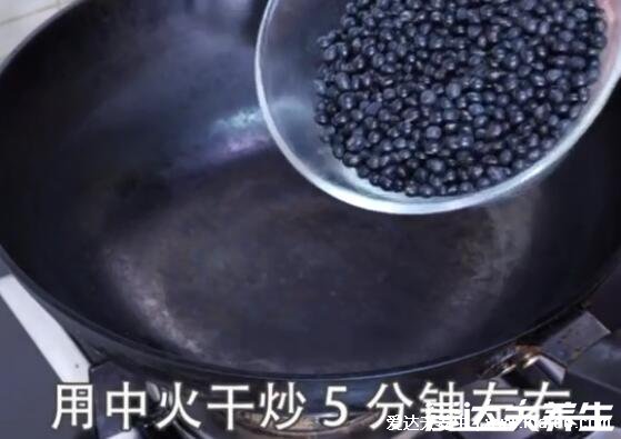 黑豆怎么吃最好,4种黑豆的吃法包括豆浆以及煮粥(注意禁忌)