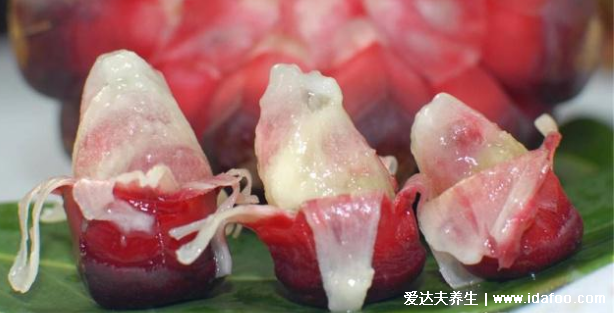 黑老虎水果图片，市场价80元一斤长得像恶魔果实