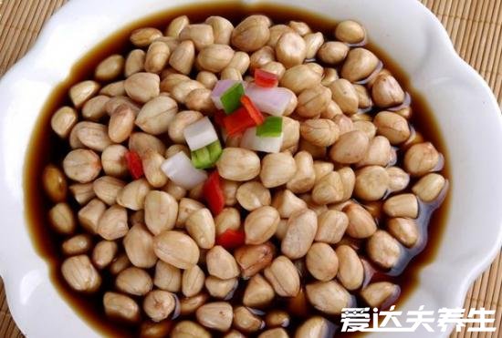 花生的功效与作用,能有效降低胆固醇并延缓衰老