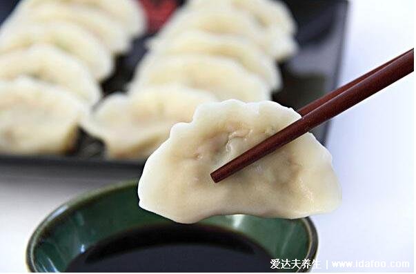 立冬当天吃什么传统食物,各种特色小吃除了饺子还有这4种