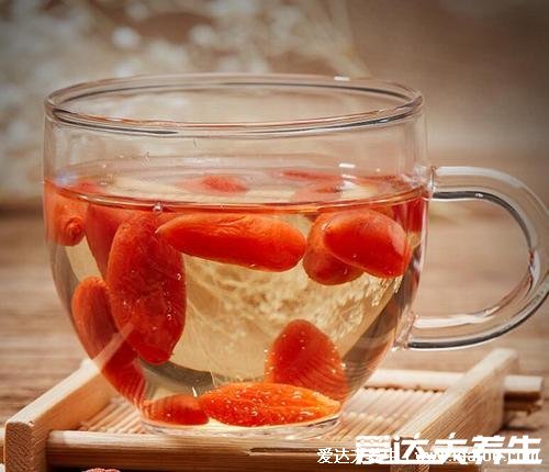 春季养肝吃什么食物最好,韭菜初春食用最佳增强脾胃养肝(7种食物)