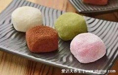 麻薯是什么东西，糯米粉制作的甜品糕点(可