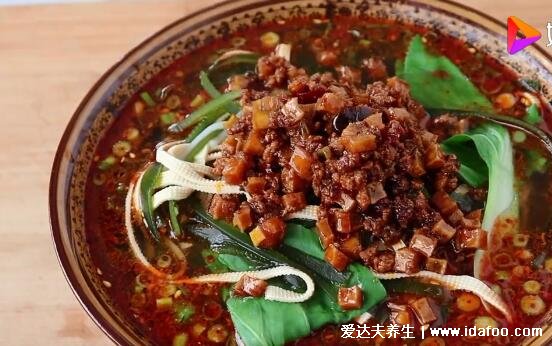 米线怎么做好吃,试试麻辣米线有肉酱及底料调配方法(视频及详细步骤)