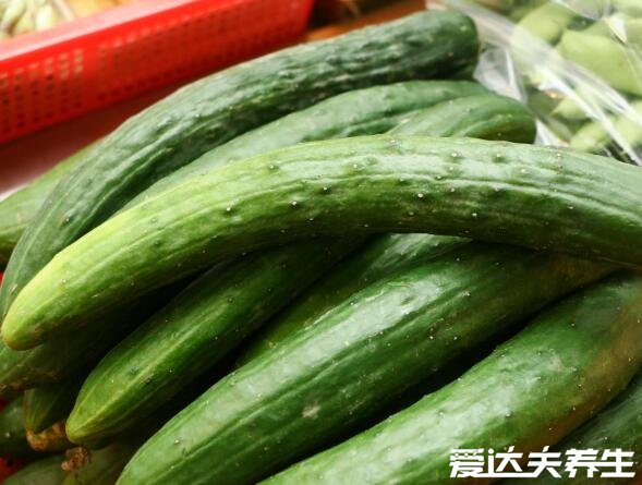 乳瓜和黄瓜有什么区别,乳瓜就是没长大的黄瓜吃起来脆嫩(图片)