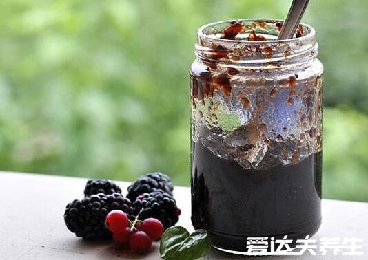 桑葚酒的制作方法,一斤桑葚两斤酒(全网最详细教程)