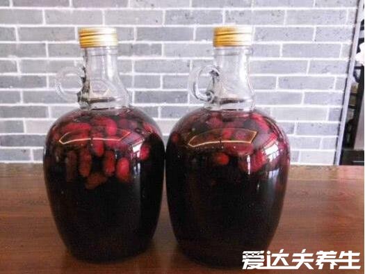 桑葚酒的制作方法,一斤桑葚两斤酒(全网最详细教程)