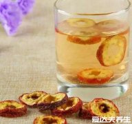 山楂片泡水的功效，不仅助消化还能抗衰老