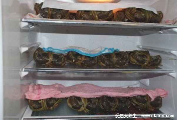 活螃蟹直接冷冻还是煮熟冷冻,直接冷冻可保存3个月不变质