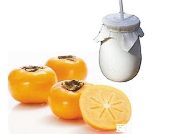 柿子和酸奶能一起吃吗,不会中毒但有得胃柿石风险(不推荐同食)