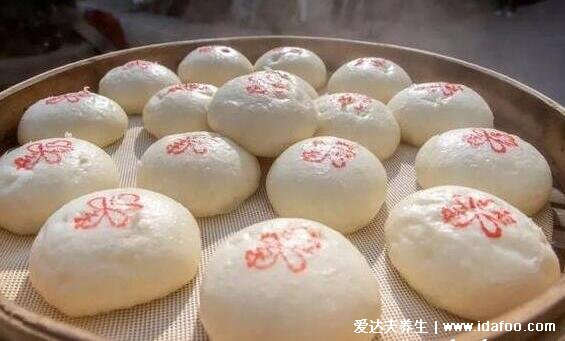 速冻饺子冷水下锅还是热水下锅,温水煮水开加凉水(不破不粘锅)