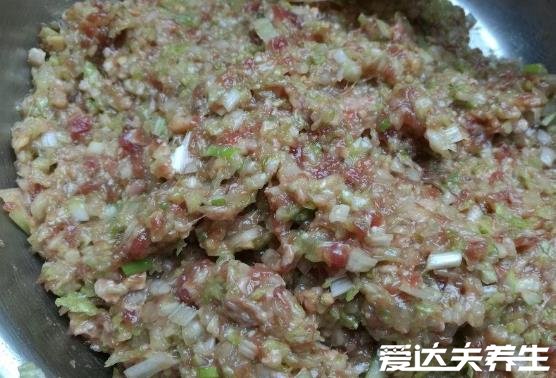 速冻饺子怎么煮好吃不破皮,只需三个小窍门好吃又好看(附视频)