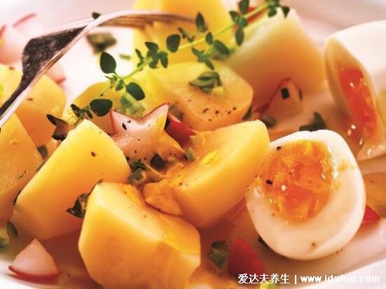 土豆和鸡蛋能一起吃吗,能吃但要注意土豆是否发芽