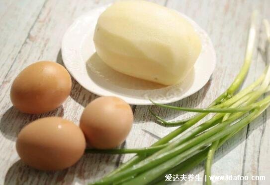 土豆和鸡蛋能一起吃吗,能吃但要注意土豆是否发芽