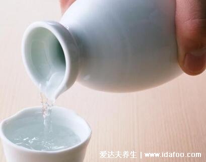 荨麻疹最怕三个土方法,立即见效不再复发(醋加白酒最有效)
