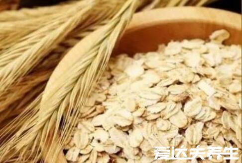 燕麦片的功效与作用及食用方法,降脂降糖、减肥人群的最佳选择