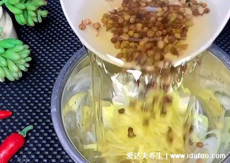 羊肉馅饺子配什么菜好,年夜饭试试韭菜馅附视频(韭菜补肾温阳)