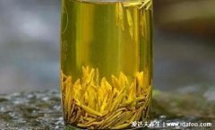 羊肉不能与什么食物同时食用，和茶同吃会